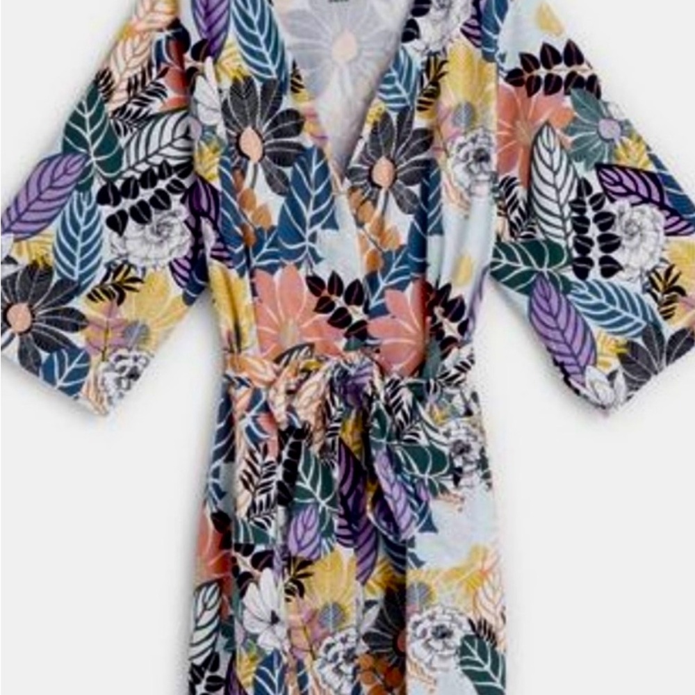 🌟NWT🌟Vera Bradley Palm Floral Lightweight Robe in S/M